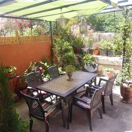 Petit Grenier Douillet De Cathie Bed & Breakfast Roquemaure (Gard)