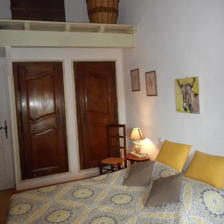 בית נופש Petit Grenier Douillet De Cathie