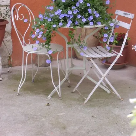 בית נופש Petit Grenier Douillet De Cathie