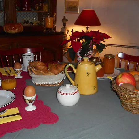 בית נופש Petit Grenier Douillet De Cathie *