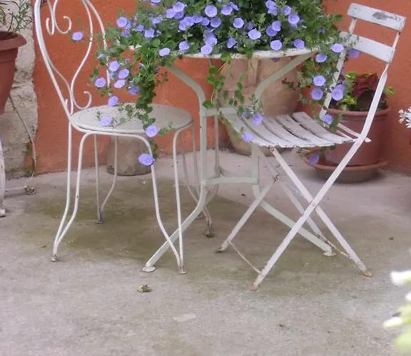 Semesterbostad Petit Grenier Douillet De Cathie